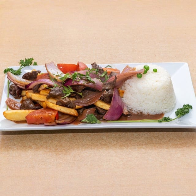 Pollo Saltado.
